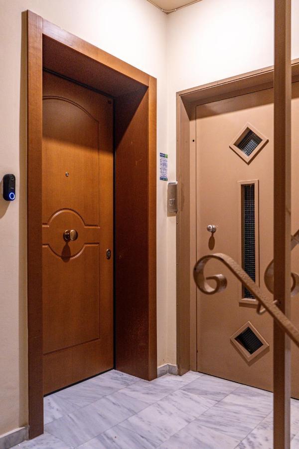 Per56 By Smart Cozy Suites - Right Next To The Metro - Parking - Available 24Hr Αθήνα Εξωτερικό φωτογραφία